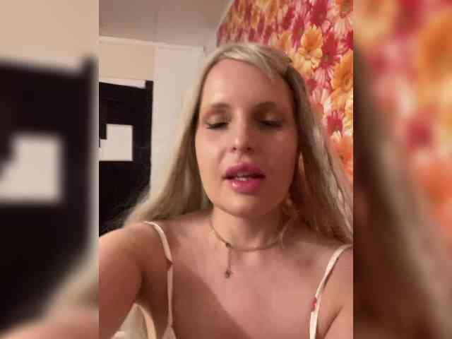 Milena_sisi webcam