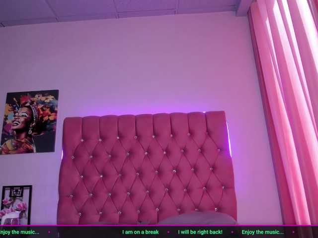 Tulipxo live cam on BongaCams
