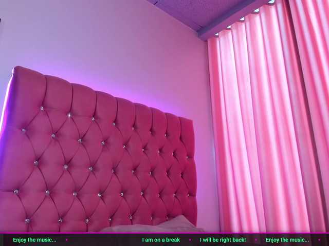 Tulipxo live cam on BongaCams