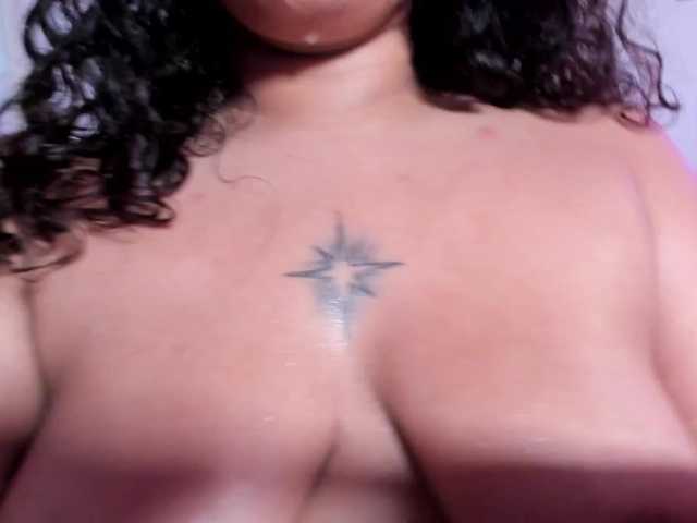 Tulipxo live cam on BongaCams