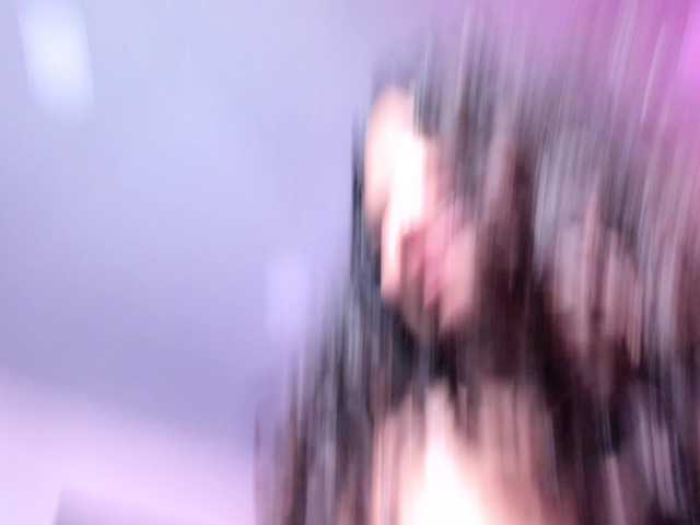 Tulipxo live cam on BongaCams