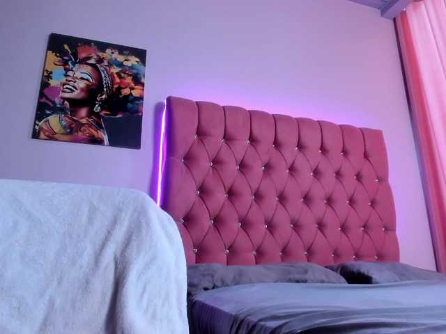 Tulipxo live cam on BongaCams