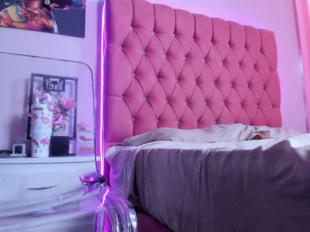 Tulipxo live cam preview