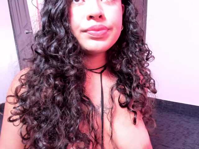 Tulipxo live cam on BongaCams