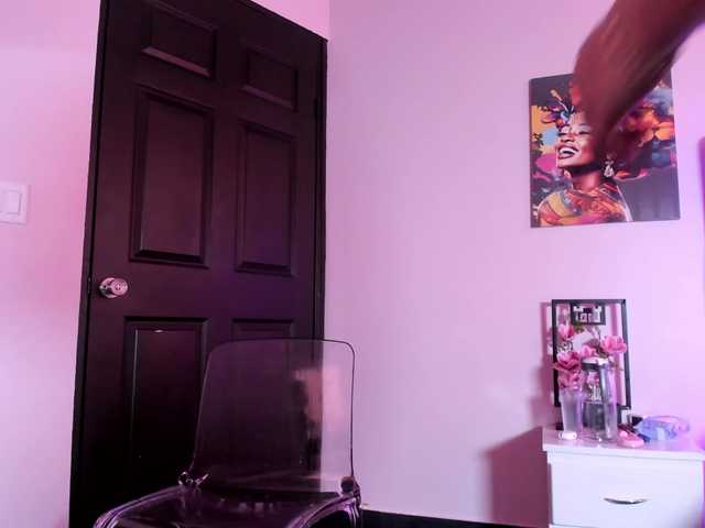 Tulipxo live cam on BongaCams