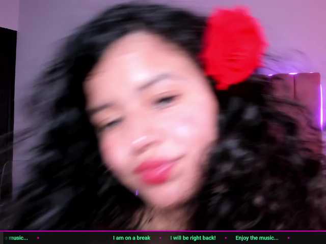 Tulipxo live webcam show
