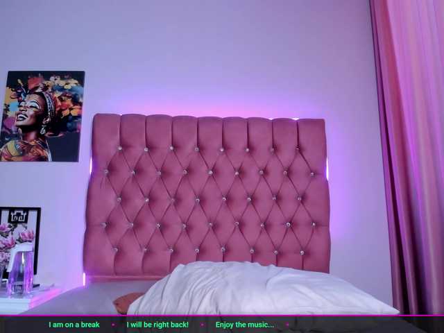 Tulipxo live cam on BongaCams