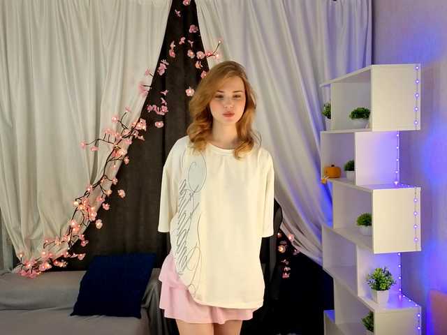 Profile and Statistics for wtffox on BongaCams