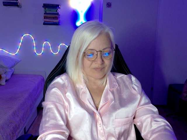 Linsy Kim (LinsyKim)