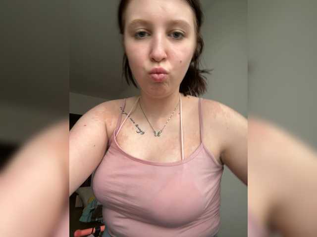 Sofic1's BongaCams show and profile