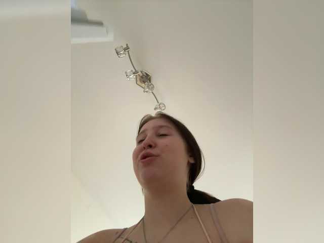 Sofic1's BongaCams show and profile