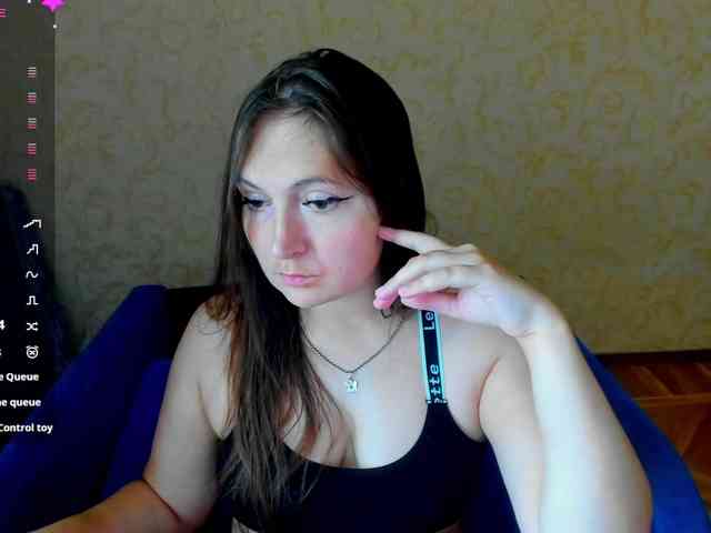 IzzabellaLove webcam