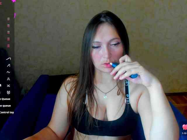 IzzabellaLove webcam
