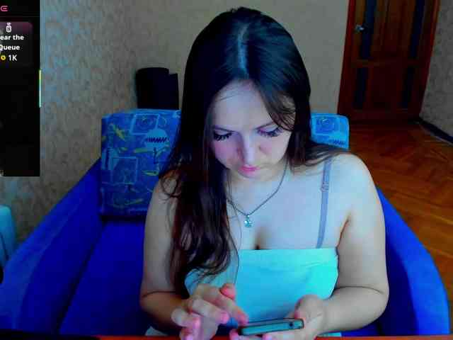 IzzabellaLove webcam