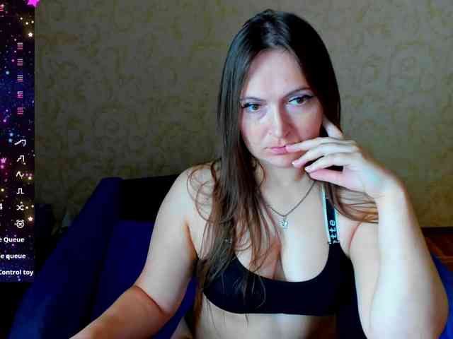 IzzabellaLove webcam