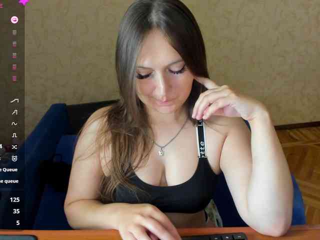 IzzabellaLove webcam