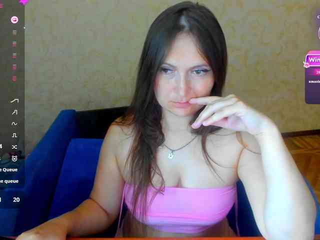 IzzabellaLove webcam