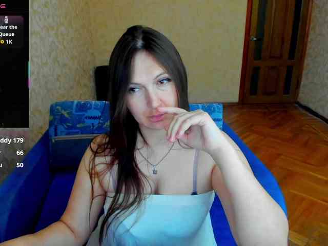 IzzabellaLove webcam