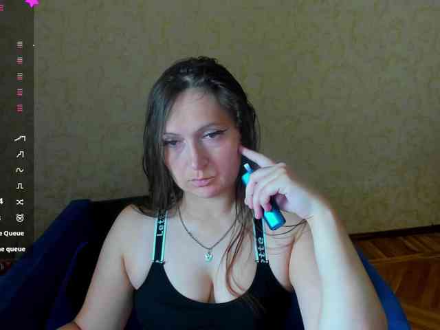 IzzabellaLove webcam