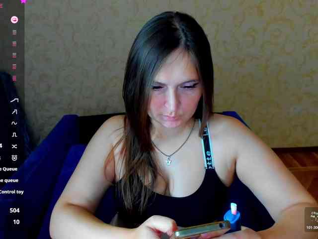 IzzabellaLove webcam
