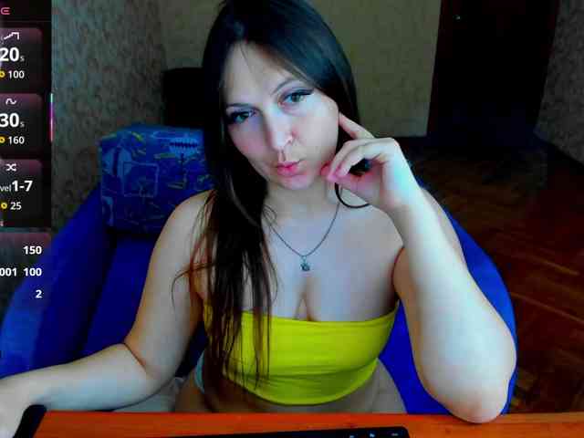 IzzabellaLove webcam