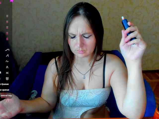 IzzabellaLove webcam