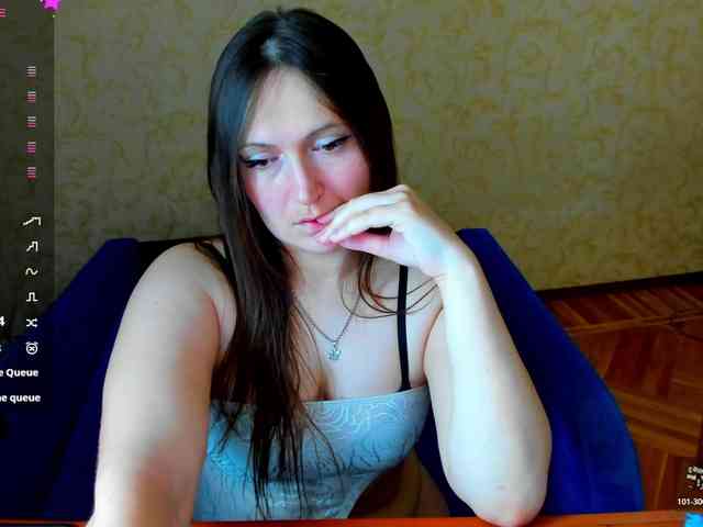 IzzabellaLove webcam