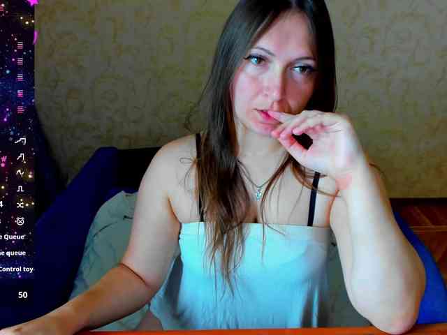 IzzabellaLove webcam