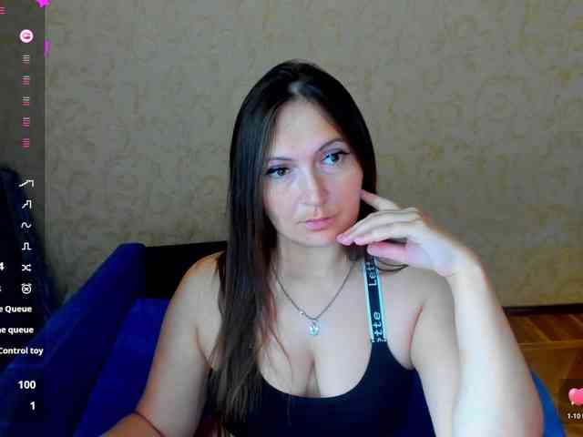 IzzabellaLove webcam