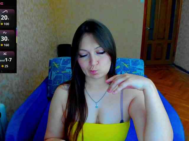 IzzabellaLove webcam