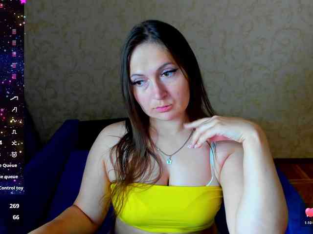 IzzabellaLove webcam