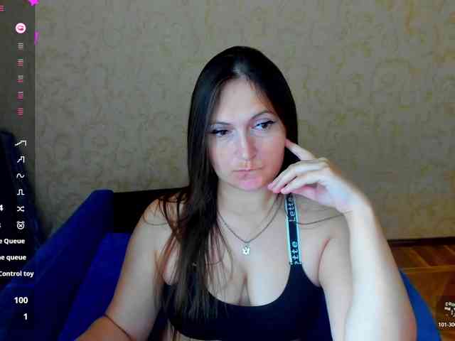 IzzabellaLove webcam