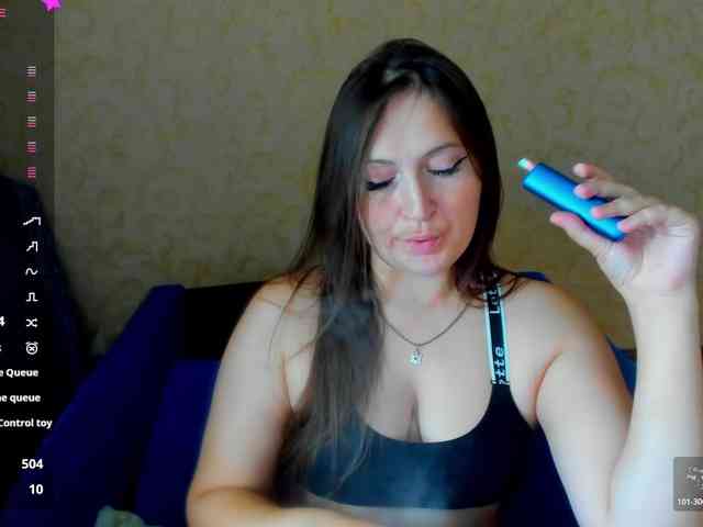 IzzabellaLove webcam