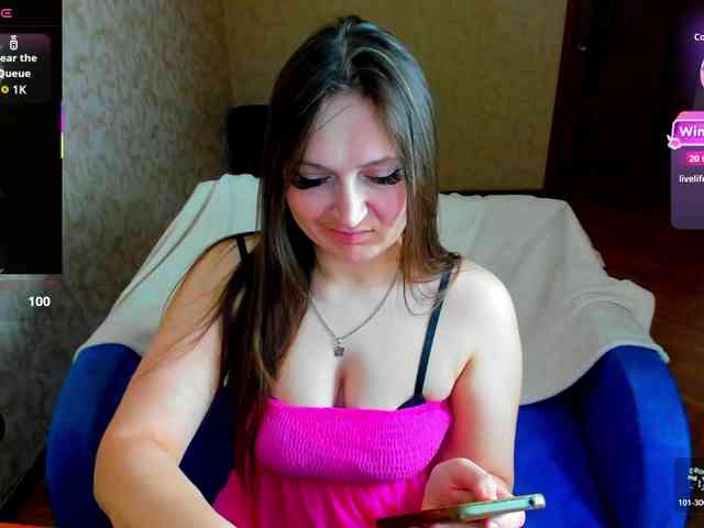 IzzabellaLove webcam