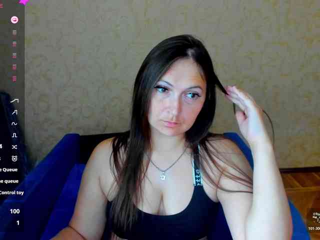 IzzabellaLove webcam