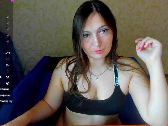 IzzabellaLove webcam