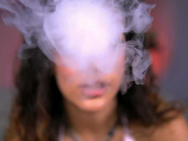 HypnoEyess live cam on BongaCams