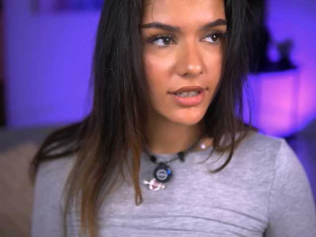 HypnoEyess live cam on BongaCams