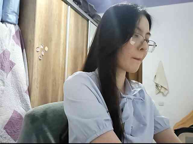 Live stream of OnitaBreeland