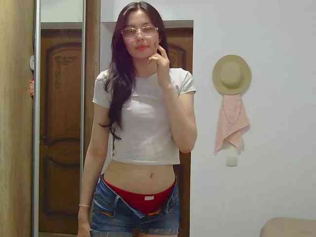 Model: OnitaBreeland