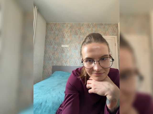  HelenMilky chat room