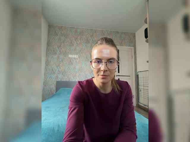 AlexandraPikolinya webcam