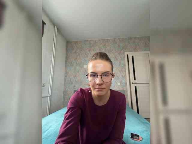 AlexandraPikolinya webcam