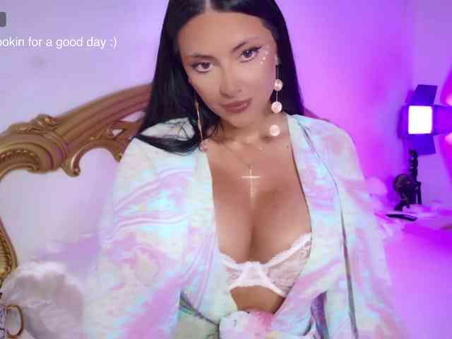 NicoleAnny webcam