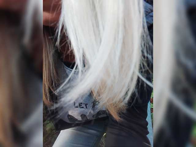 Sandra26a live cam on BongaCams