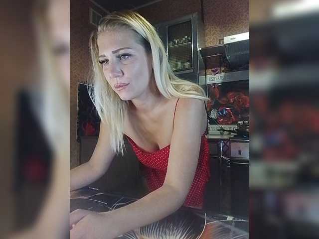 Sandra26a live cam on BongaCams