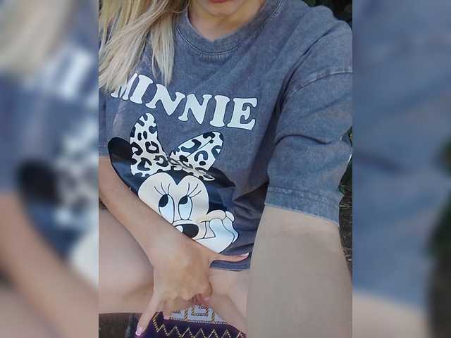 sandra26a cam belle