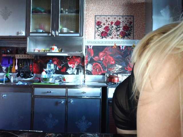 Sandra26a live cam on BongaCams