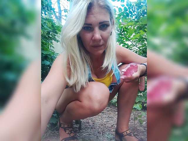 go to chat with Sandra26a