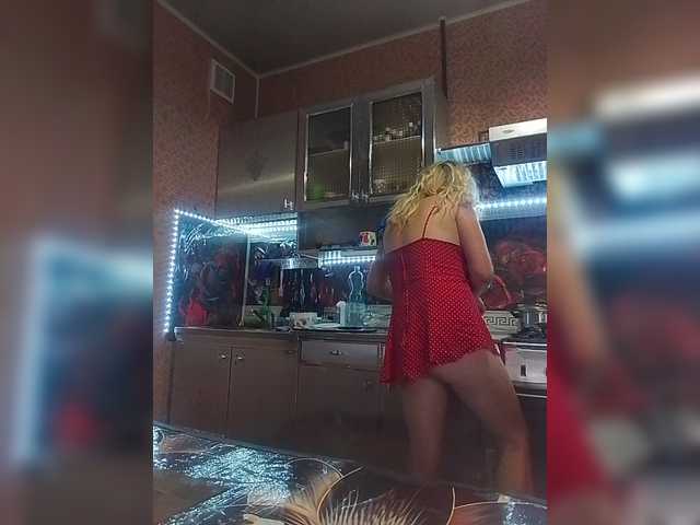 Sandra26a live cam on BongaCams